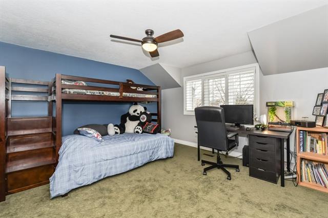 596 Manorwood Ct., Waterloo, Ontario, Canada