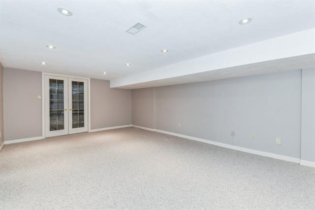 596 Manorwood Ct., Waterloo, Ontario, Canada