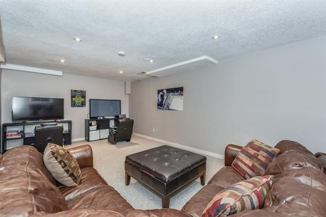 596 Manorwood Ct., Waterloo, Ontario, Canada