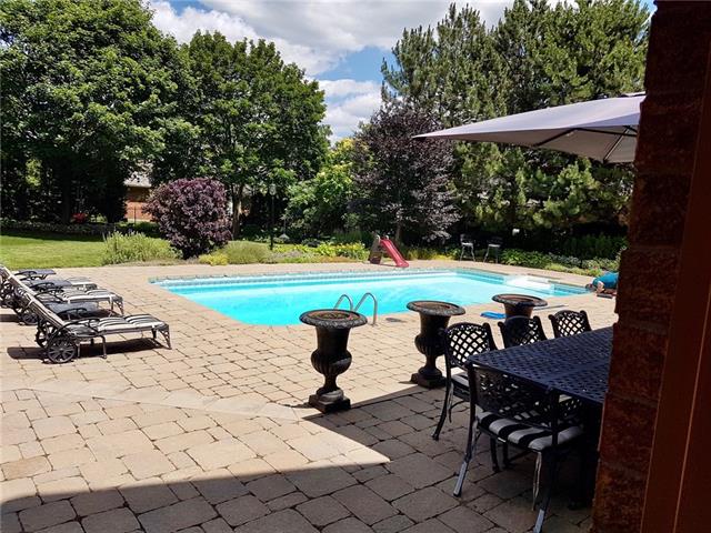 596 Manorwood Ct., Waterloo, Ontario, Canada