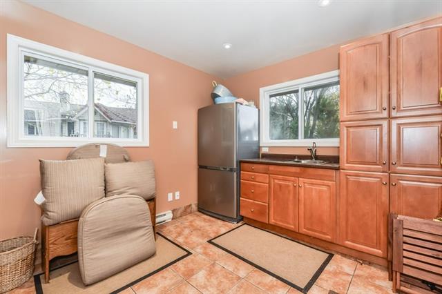 596 Manorwood Ct., Waterloo, Ontario, Canada
