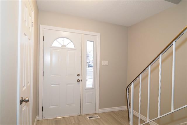 148 Hillbrook Cres., Kitchener, Ontario, Canada