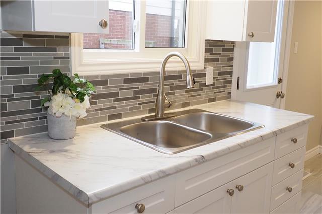 148 Hillbrook Cres., Kitchener, Ontario, Canada