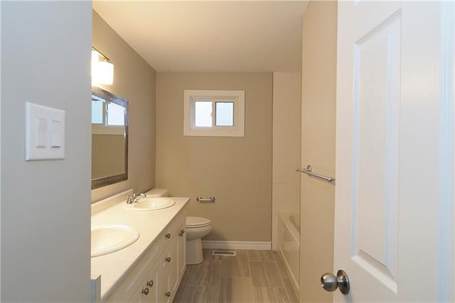 148 Hillbrook Cres., Kitchener, Ontario, Canada