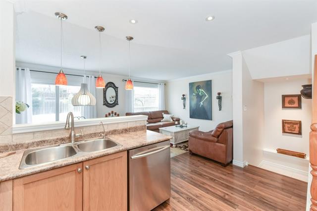 728 Paris Blvd., Waterloo, Ontario, Canada