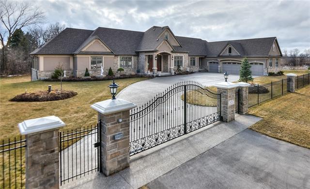 670 Ebycrest Road, Waterloo Ontario, Canada