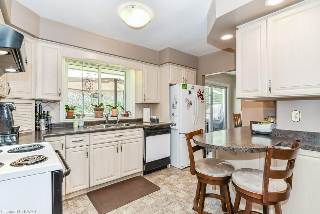 66 Village Road, Kitchener, Ontario, Canada photo 20