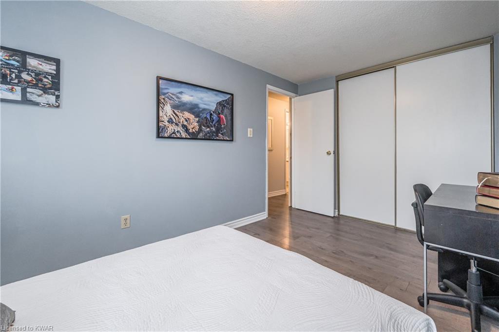 59 DOVERCLIFFE Road, Guelph, Ontario, Canada