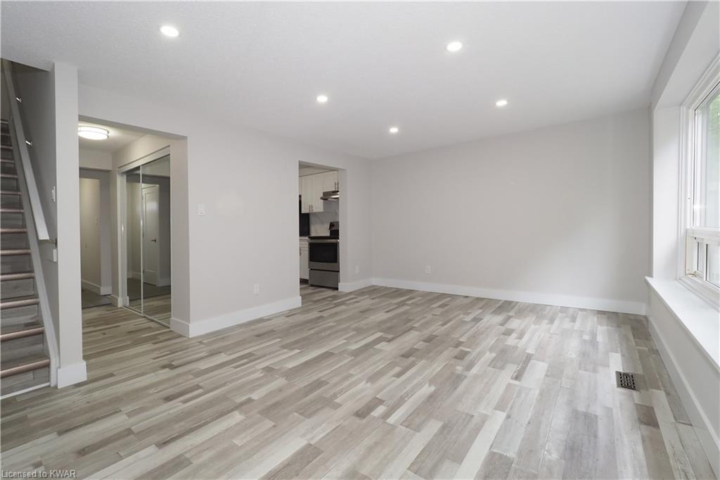 235 FERGUSON Avenue Unit# 19, Cambridge, Ontario, Canada