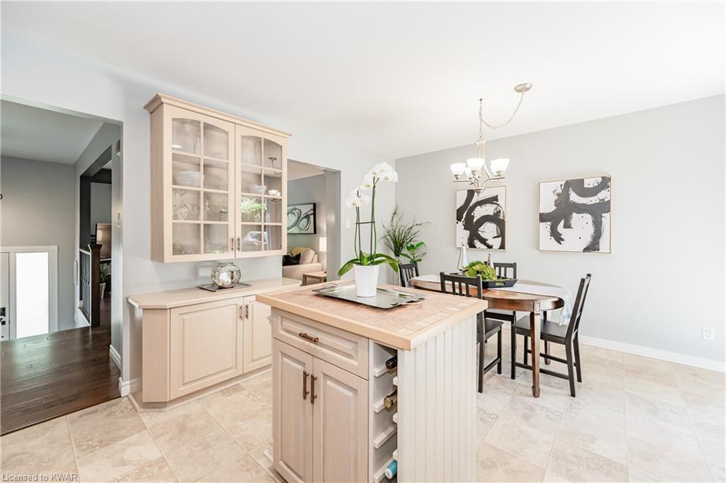 147 COACH HILL Drive, Kitchener, Ontario, Canada