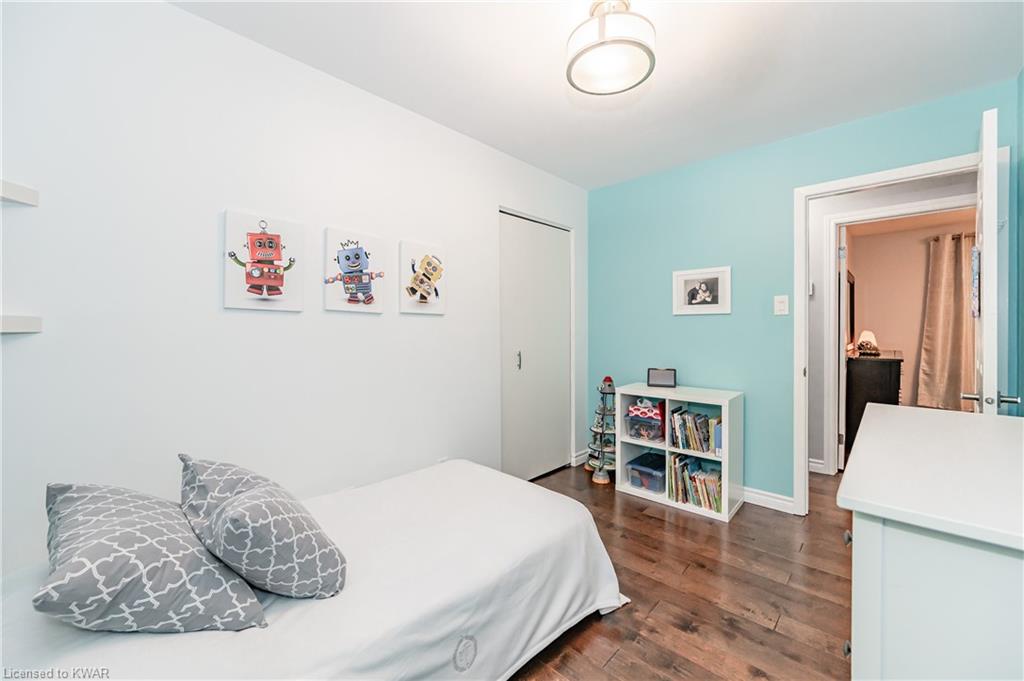 147 COACH HILL Drive, Kitchener, Ontario, Canada