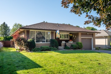 27 Owen Avenue, Kitchener, Ontario, Canada photo 1