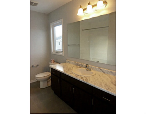 267 APPLE HILL CR, Kitchener, Ontario, Canada