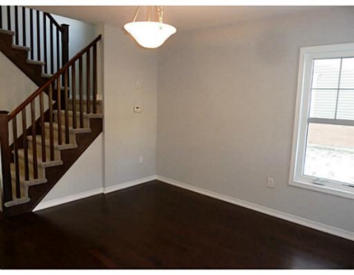 267 APPLE HILL CR, Kitchener, Ontario, Canada