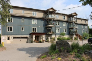 4 LAKE Street Unit# 308, Haliburton Ontario, Canada