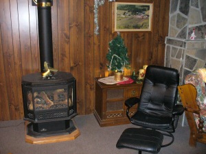 680 FRANK ST., Wiarton, Ontario, Canada