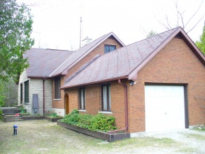 100 Jenny st., Wiarton, Ontario, Canada