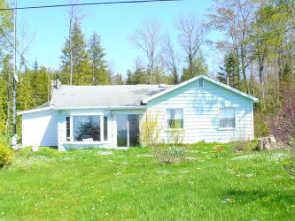 31 WATERVIEW RD, Red Bay, Ontario, Canada
