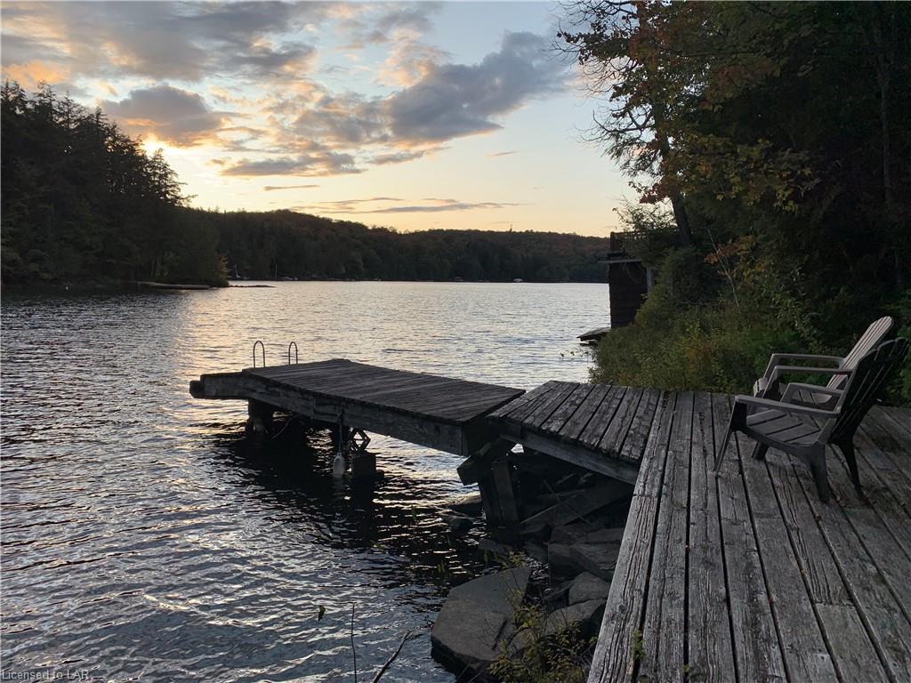 1387 WEST OXBOW LAKE Road Unit# 1, Lake of Bays Ontario, Canada