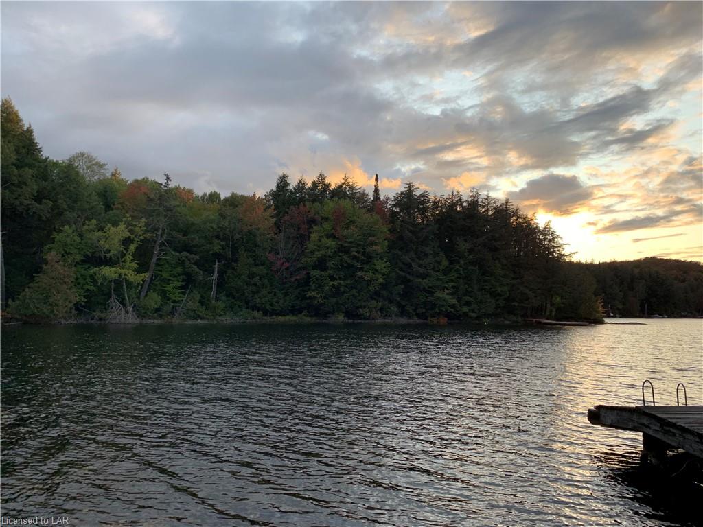 1387 WEST OXBOW LAKE Road Unit# 1, Lake of Bays Ontario, Canada