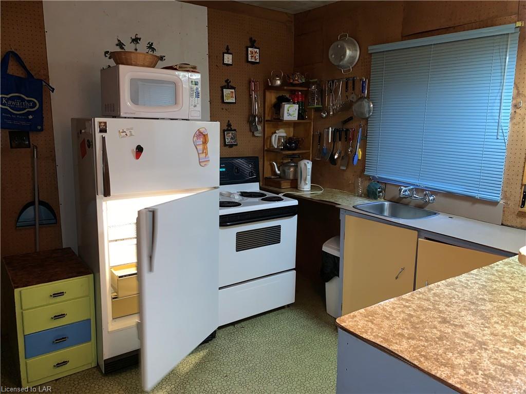 1387 WEST OXBOW LAKE Road Unit# 1, Lake of Bays Ontario, Canada