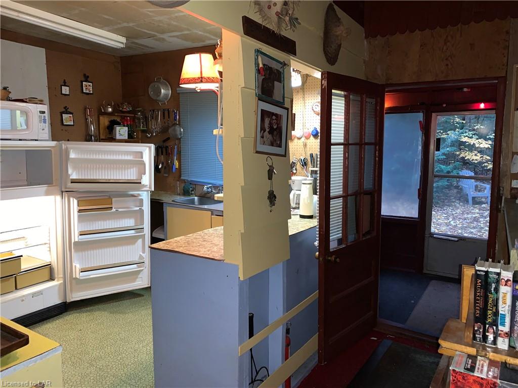 1387 WEST OXBOW LAKE Road Unit# 1, Lake of Bays Ontario, Canada