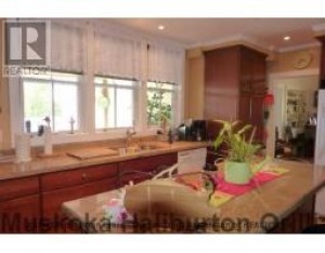 1114 MAIN ST, Dorset, Ontario, Canada