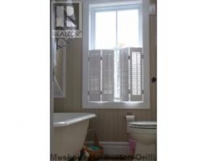 1114 MAIN ST, Dorset, Ontario, Canada