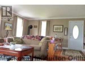 1114 MAIN ST, Dorset, Ontario, Canada