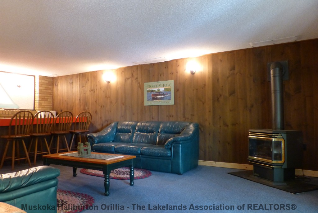 1015 BAYVIEW POINT RD, Dwight, Ontario, Canada