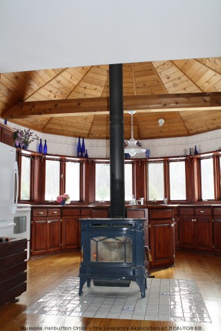 1573 PAINT LAKE RD, Dorset, Ontario, Canada