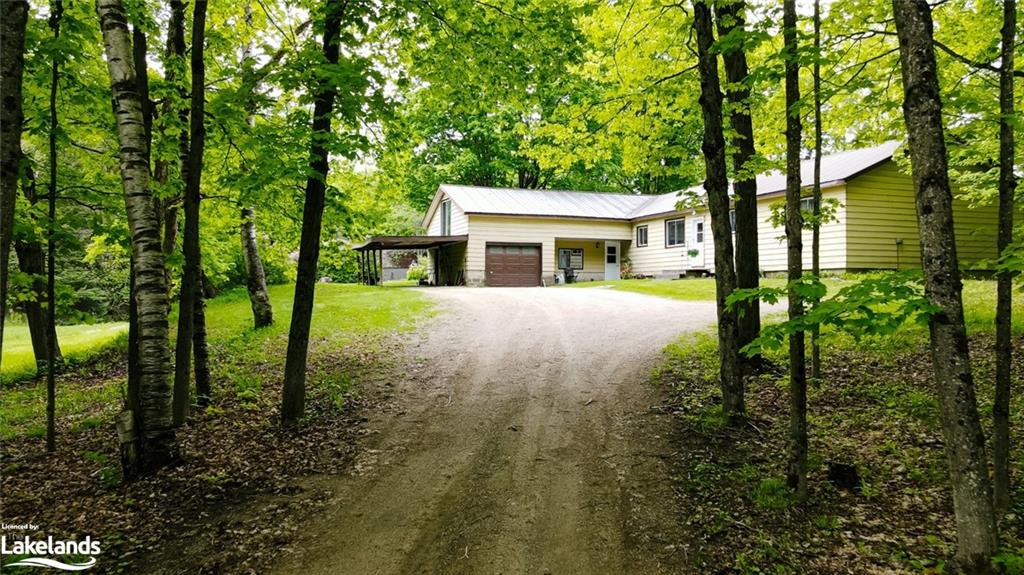 1423 Farr Road, Wilberforce Ontario, Canada