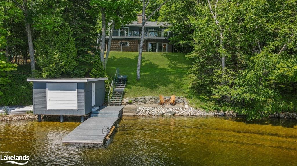 6288 Haliburton Lake Road, Dysart Ontario, Canada