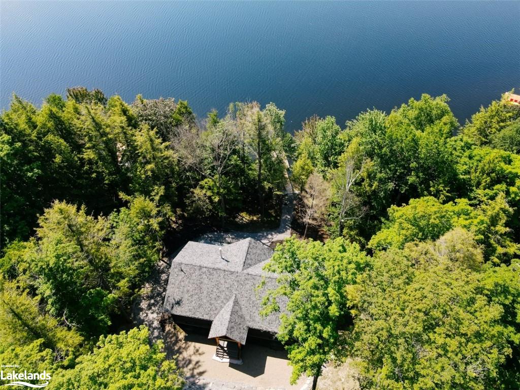 1867 Indian Point Road, Haliburton Ontario, Canada