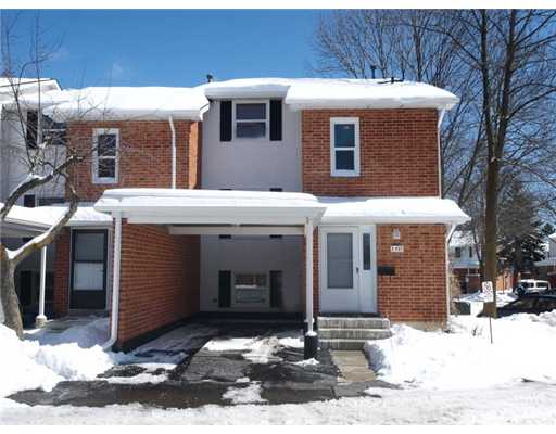 3 - 427 Keats Wa, Waterloo Ontario, Canada