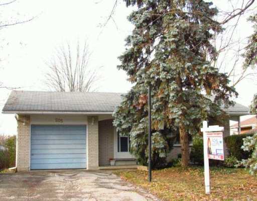 205 Dixie Cr, Waterloo Ontario, Canada