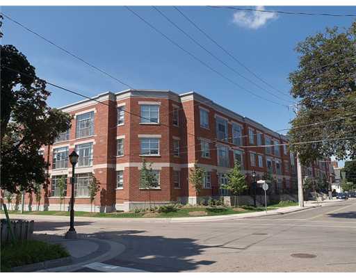 309 - 165 Duke St E, Kitchener Ontario, Canada