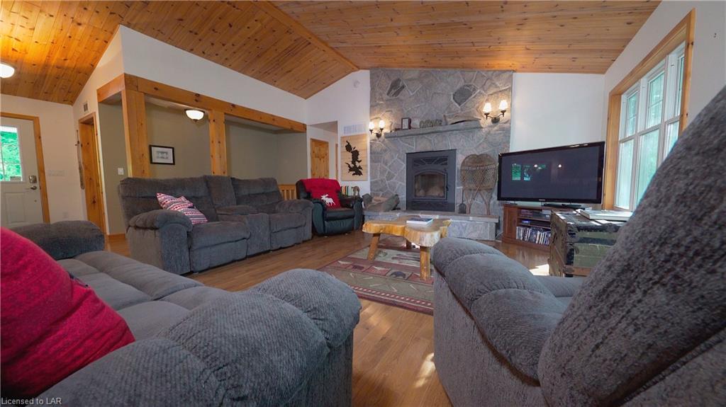 2615 BOICE BRADLEY Road, Haliburton, Ontario, Canada