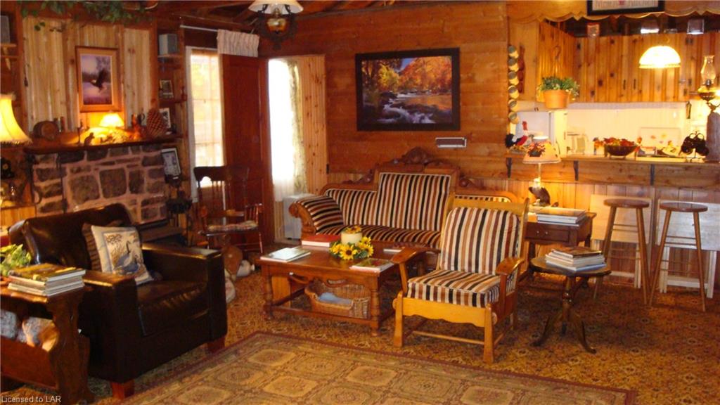 1100 KANAWA Lane, Algonquin Highlands, Ontario, Canada