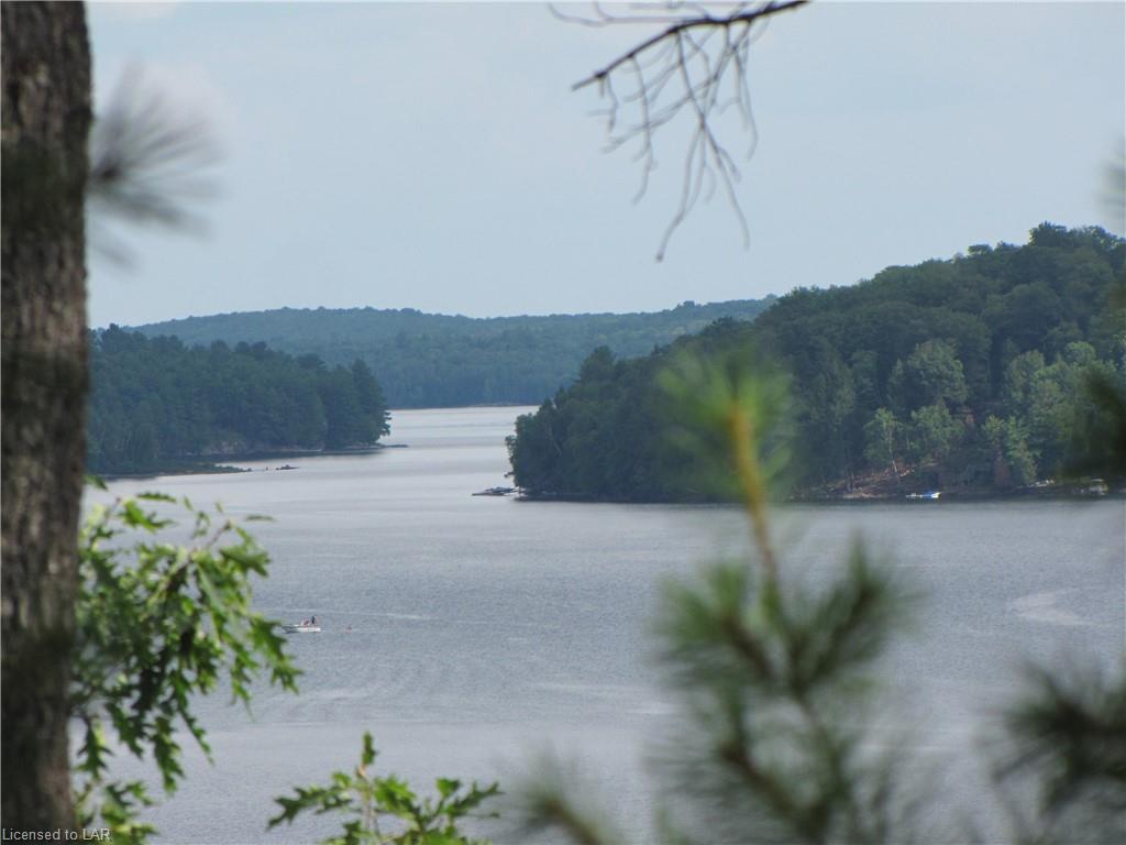 1100 KANAWA Lane, Algonquin Highlands, Ontario, Canada