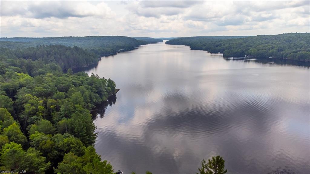 1100 KANAWA Lane, Algonquin Highlands, Ontario, Canada