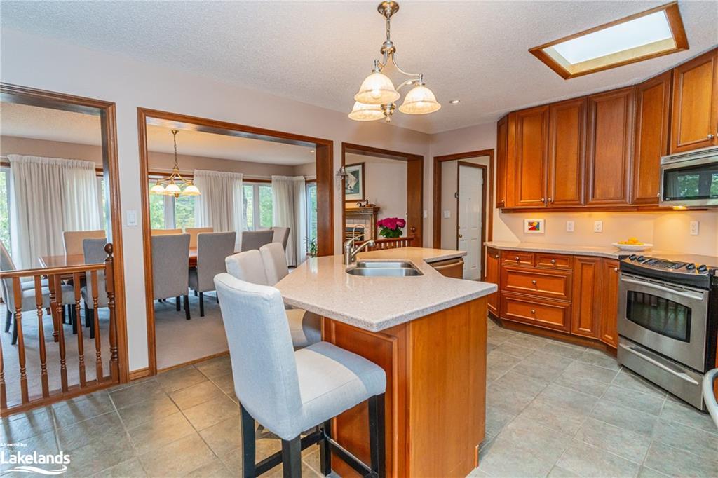 1089 PIONEER Road, Gooderham, Ontario, Canada