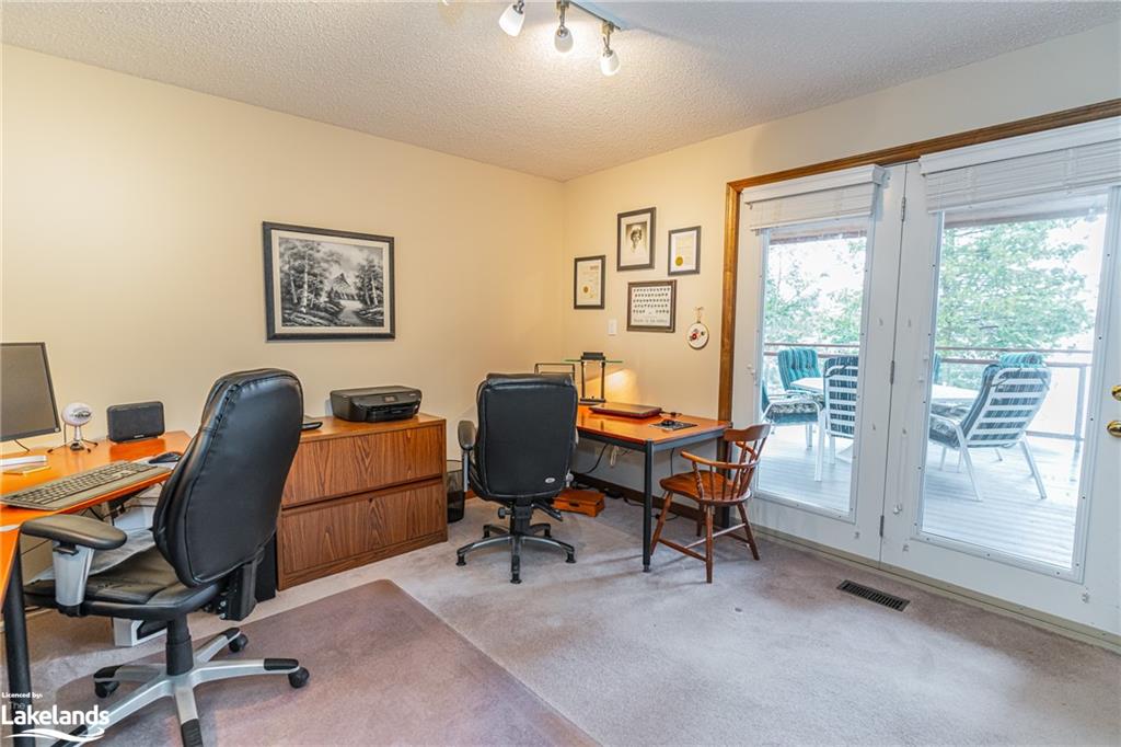 1089 PIONEER Road, Gooderham, Ontario, Canada