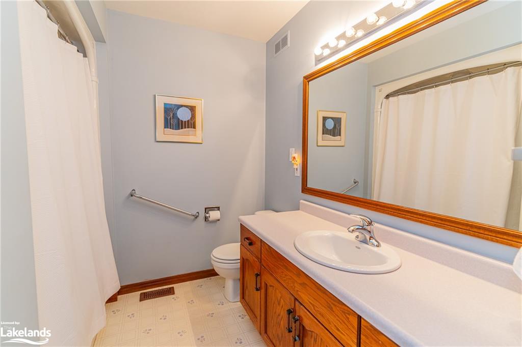 1089 PIONEER Road, Gooderham, Ontario, Canada