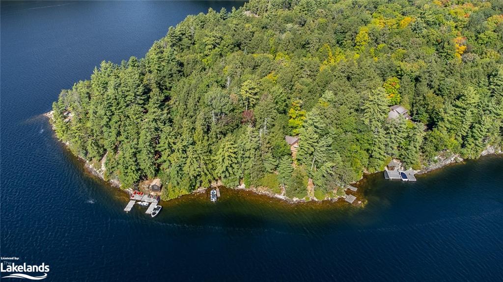 KAWAGAMA LAKE (WAO) Lake, Algonquin Highlands, Ontario, Canada