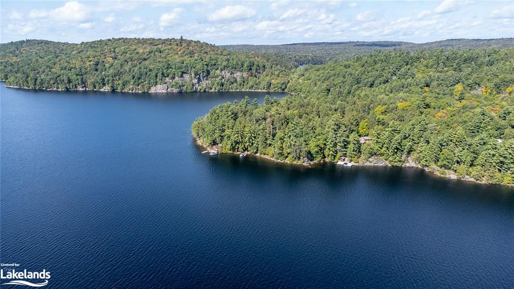 KAWAGAMA LAKE (WAO) Lake, Algonquin Highlands, Ontario, Canada