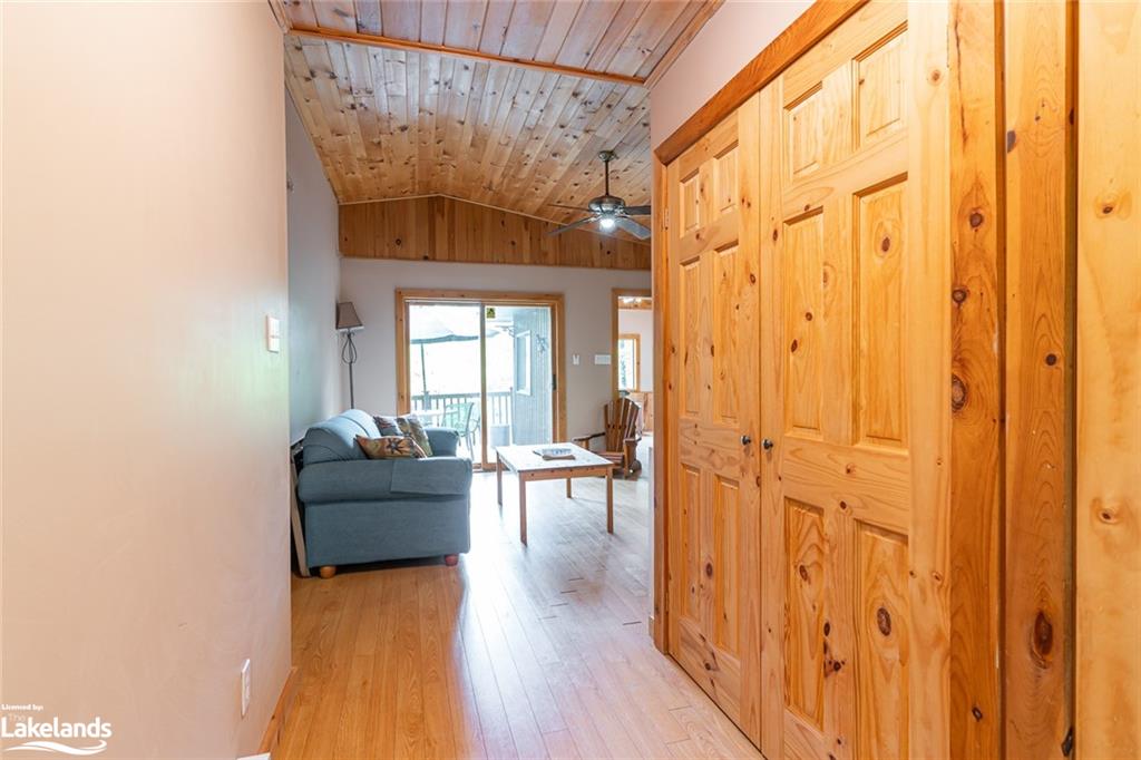 1063 MINK Road, Haliburton, Ontario, Canada