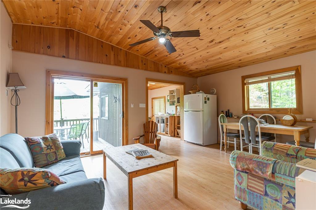 1063 MINK Road, Haliburton, Ontario, Canada