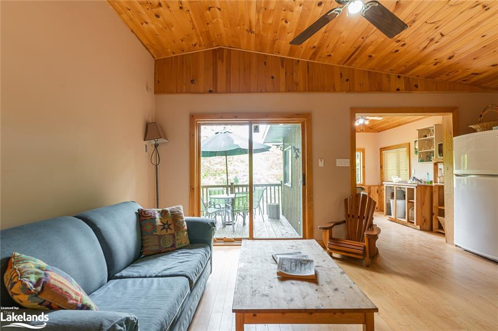 1063 MINK Road, Haliburton, Ontario, Canada