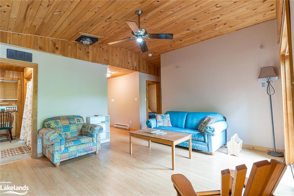 1063 MINK Road, Haliburton, Ontario, Canada